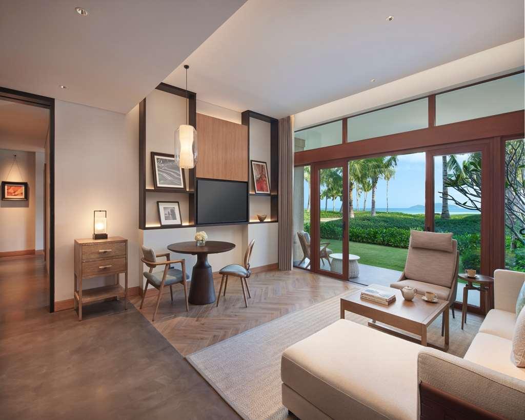 Grand Hyatt Shenzhou Peninsula Hotel Wanning Room photo